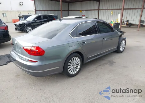 2016 Volkswagen Passat 1.8T Se z USA, uszkodzony, nr VIN 1VWBT7A3XGC043526
